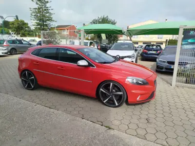 Volvo V40 2014 - 15500 EUR, 185280 km - AUTO.MOTO.pt - 185280km - foto 5 de 20