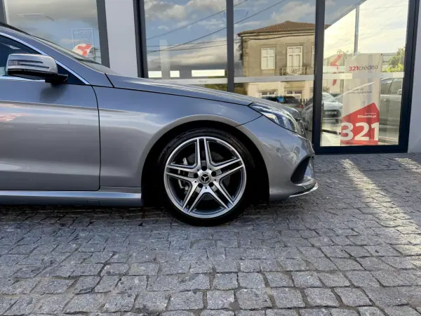 Mercedes-Benz E 220 2015 - 23999 EUR, 162000 km - AUTO.MOTO.pt - 162000km - foto 16 de 53
