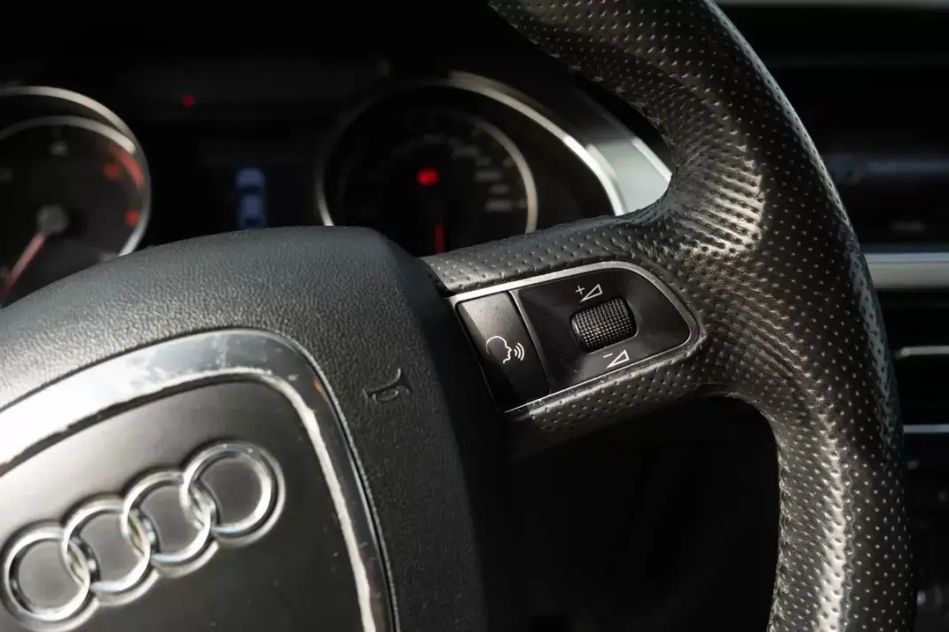 Audi A5 Sportback 2009 - 11900 EUR, 270425 km - AUTO.MOTO.pt - 270425km - foto 20 de 25