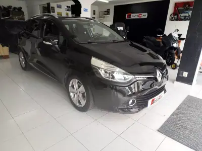 Renault Clio Sport Tourer 2015 - 9980 EUR, 64000 km - AUTO.MOTO.pt - 64000km - foto 2 de 20