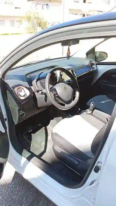 Citroën C1 2020 - 11000 EUR, 43000 km - 43000km - foto 4 de 15