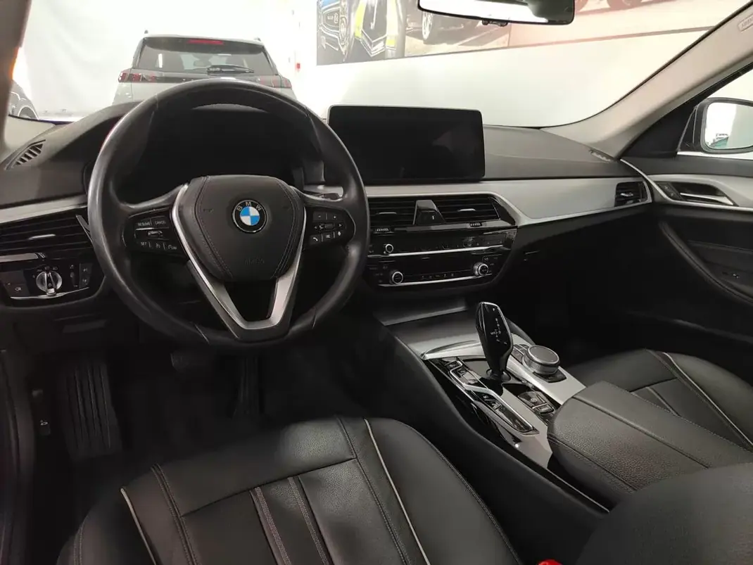 BMW 520 2021 - 27990 EUR, 95000 km - 95000km - foto 45 de 51