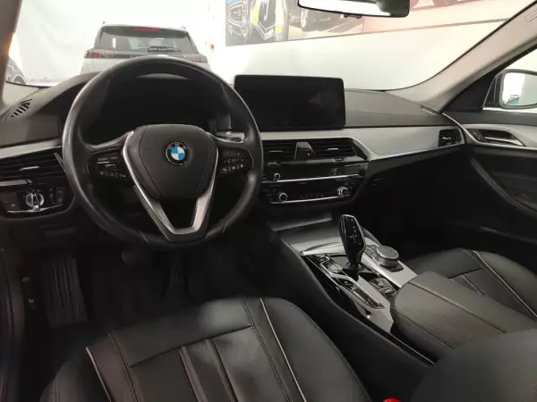 BMW 520 2021 - 28750 EUR, 95000 km - AUTO.MOTO.pt - 95000km - foto 45 de 51