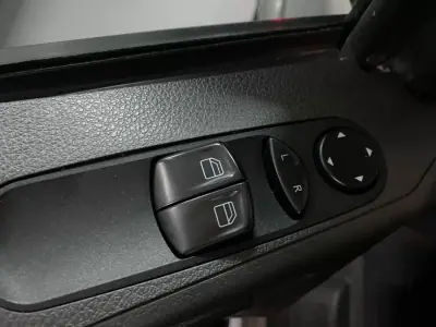 Mercedes-Benz Vito 2011 - 16950 EUR, 196000 km - AUTO.MOTO.pt - 196000km - foto 18 de 20