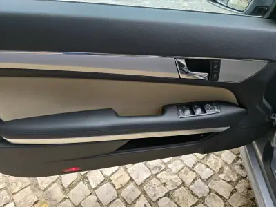 Mercedes-Benz E 250 2010 - 15999 EUR, 212000 km - 212000km - foto 7 de 23