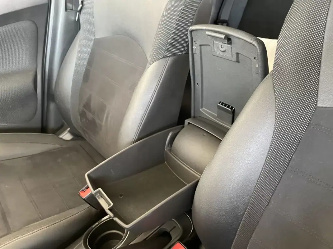 Nissan Juke 2016 - 16900 EUR, 122662 km - AUTO.MOTO.pt - 122662km - foto 15 de 30