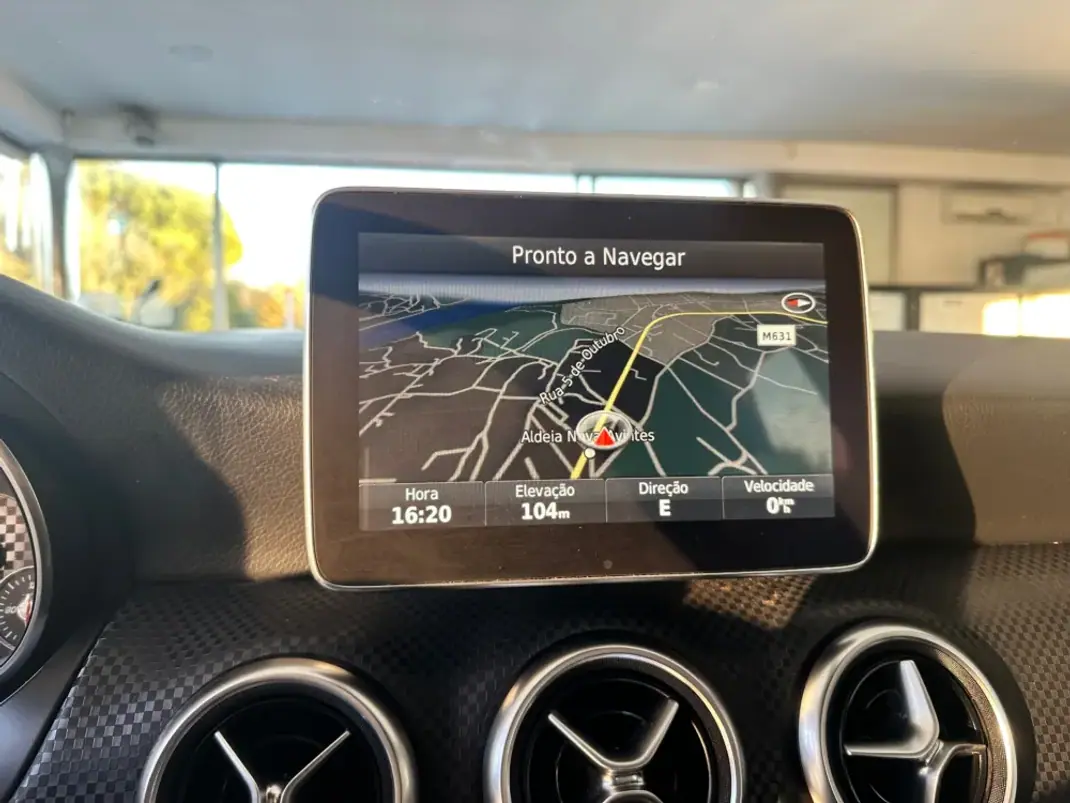 Mercedes-Benz A 180 2015 - 16690 EUR, 178000 km - 178000km - foto 14 de 26