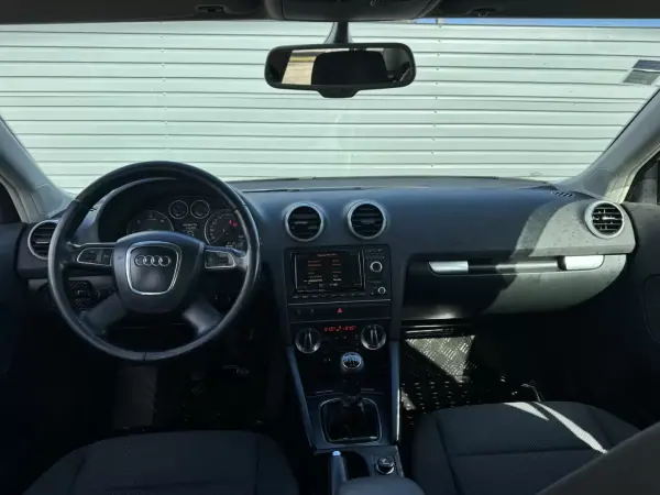 Audi A3 Sportback 2012 - 8500 EUR, 360000 km - AUTO.MOTO.pt - 360000km - foto 4 de 4