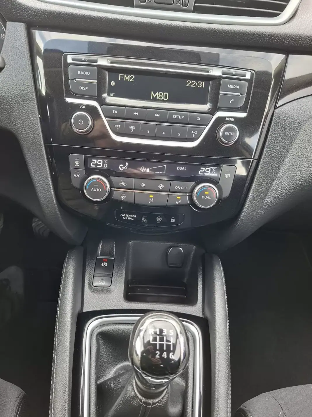 Nissan Qashqai 2018 - 15500 EUR, 57950 km - AUTO.MOTO.pt - 57950km - foto 20 de 25