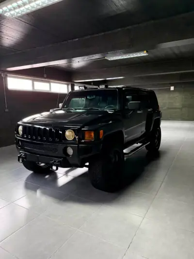 Hummer H3 2005 - 35750 EUR, 85000 km - AUTO.MOTO.pt - 85000km - foto 6 de 14