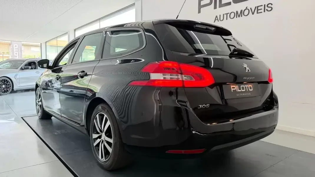 Peugeot 308 SW 2019 - 13990 EUR, 134327 km - 134327km - foto 6 de 28