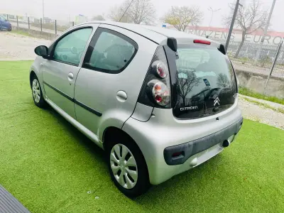 Citroën C1 2012 - 6900 EUR, 90000 km - AUTO.MOTO.pt - 90000km - foto 2 de 17