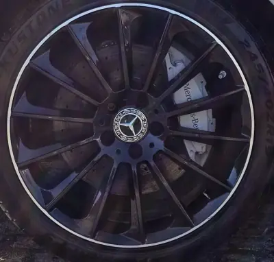 Mercedes-Benz E 220 2017 - 34999 EUR, 180000 km - AUTO.MOTO.pt - 180000km - foto 44 de 45