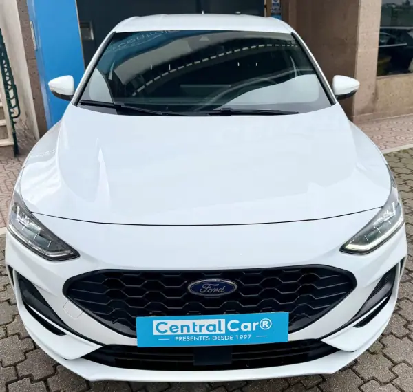 Ford Focus 2023 - 17950 EUR, 55000 km - 55000km - foto 4 de 31