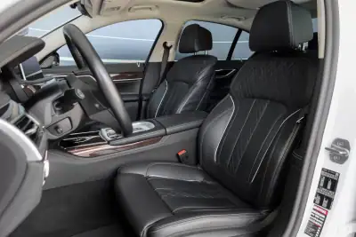 BMW 730 2019 - 57500 EUR, 84272 km - AUTO.MOTO.pt - 84272km - foto 10 de 24