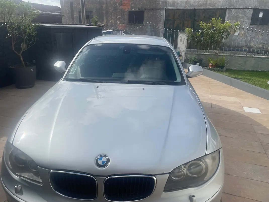 BMW 120 2010 - 8200 EUR, 256000 km - 256000km - foto 10 de 12