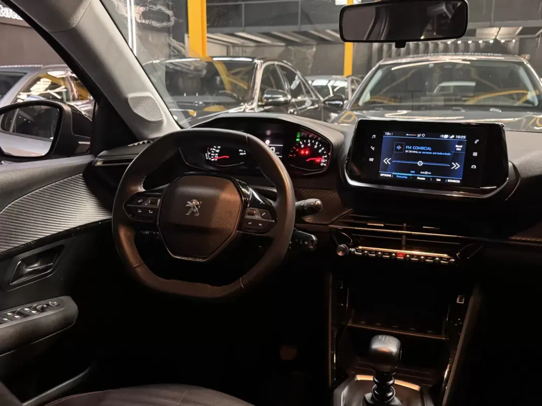 Peugeot 208 2023 - 14990 EUR, 87800 km - AUTO.MOTO.pt - 87800km - foto 19 de 30