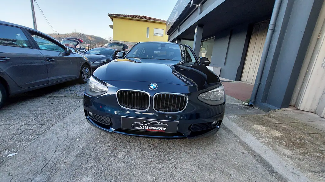 BMW 116 2013 - 8000 EUR, 239000 km - AUTO.MOTO.pt - 239000km - foto 4 de 15
