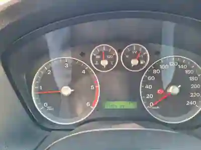Ford Focus SW 2006 - 4000 EUR, 215000 km - AUTO.MOTO.pt - 215000km - foto 10 de 10