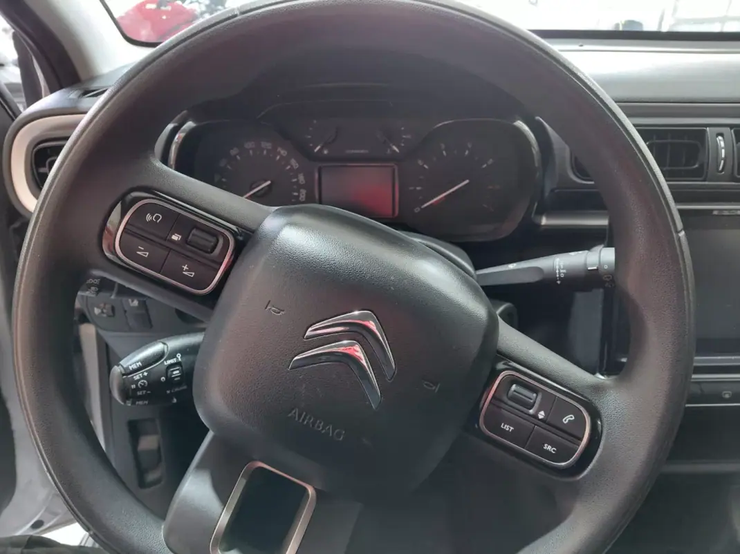 Citroën C3 2017 - 10900 EUR, 99000 km - AUTO.MOTO.pt - 99000km - foto 10 de 19