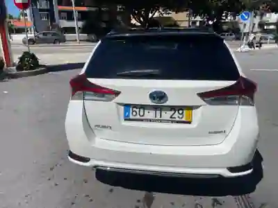 Toyota Auris 2017 - 12900 EUR, 217333 km - 217333km - foto 1 de 15