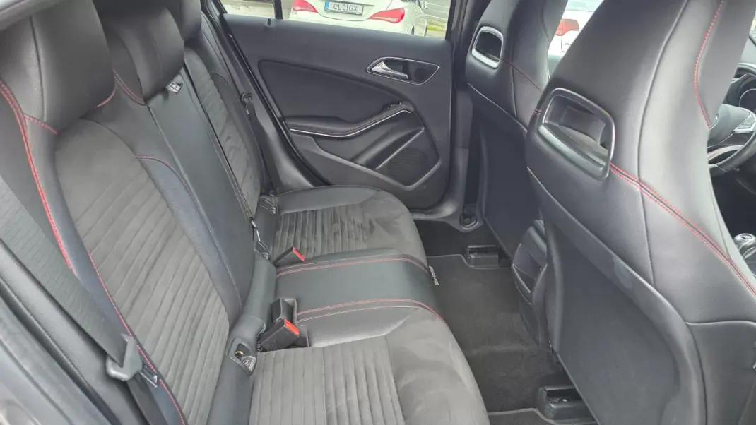 Mercedes-Benz A 200 2015 - 18490 EUR, 99000 km - 99000km - foto 24 de 26