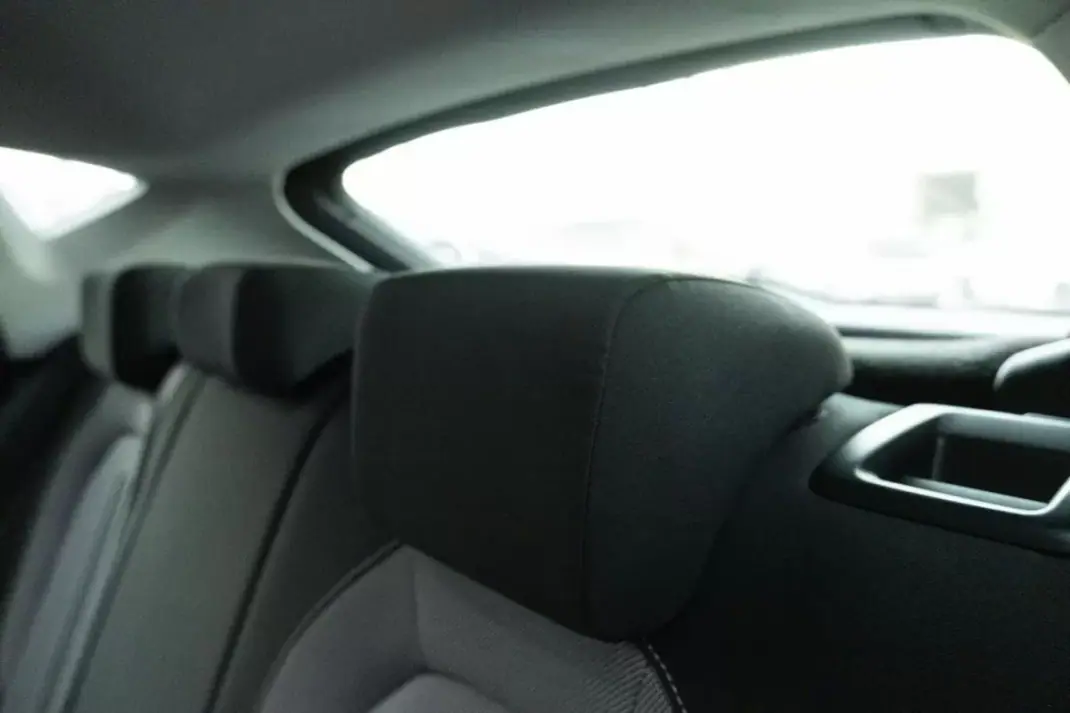 SEAT Leon 2021 - 15999 EUR, 127100 km - AUTO.MOTO.pt - 127100km - foto 9 de 24