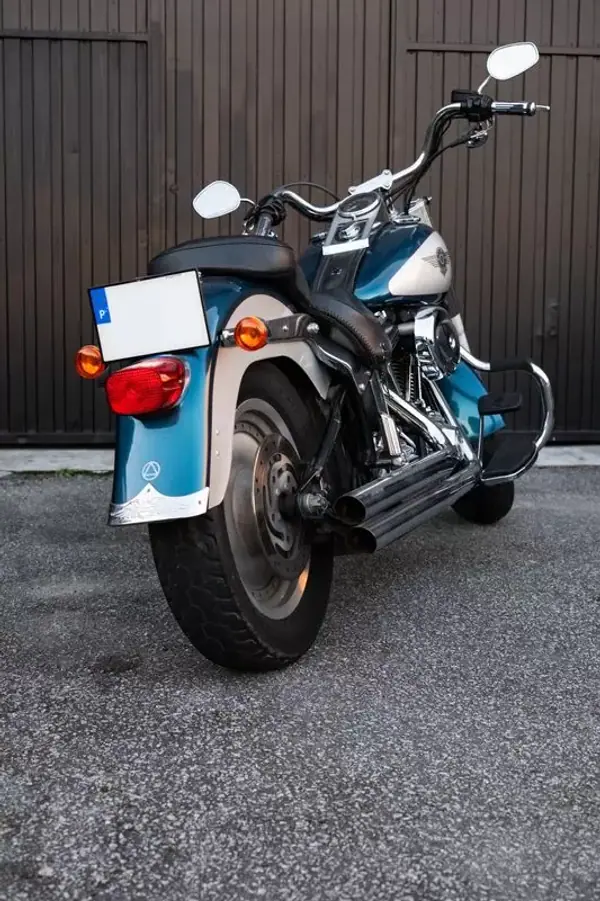 Harley-Davidson Softail® Fat Boy® 2004 - 13500 EUR, 77000 km - AUTO.MOTO.pt - 77000km - foto 11 de 14