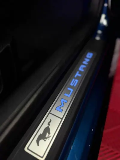 Ford Mustang 2017 - 34900 EUR, 198000 km - AUTO.MOTO.pt - 198000km - foto 13 de 16