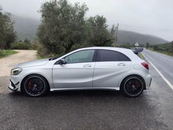 Mercedes-Benz A 45 AMG 2016 - 33500 EUR, 179200 km - AUTO.MOTO.pt - 179200km - foto 12 de 22