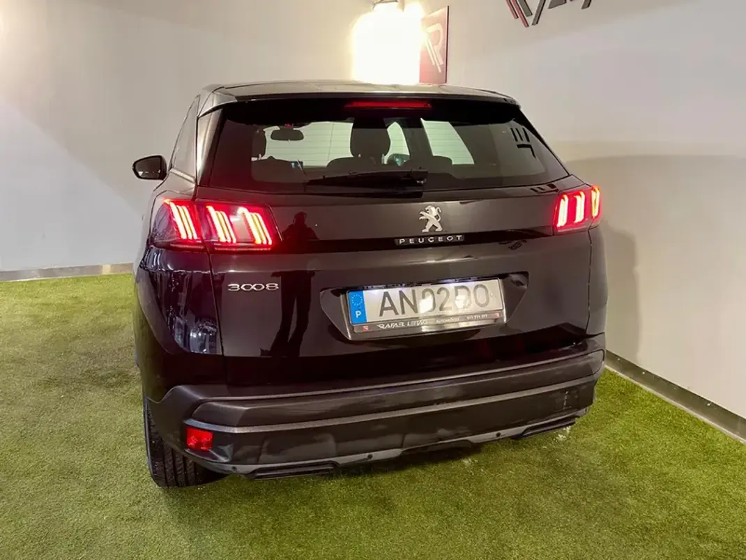 Peugeot 3008 2021 - 19900 EUR, 89000 km - AUTO.MOTO.pt - 89000km - foto 8 de 32
