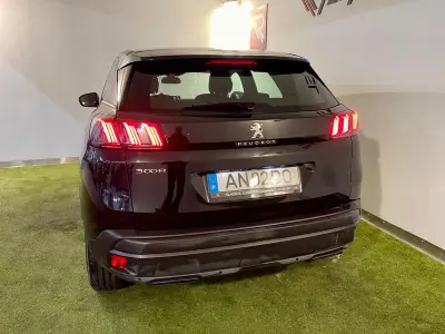 Peugeot 3008 2021 - 19900 EUR, 89000 km - AUTO.MOTO.pt - 89000km - foto 8 de 32