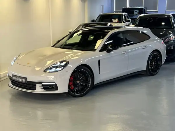 Porsche Panamera Sport Turismo 2020 - 74990 EUR, 120000 km - AUTO.MOTO.pt - 120000km - foto 16 de 56
