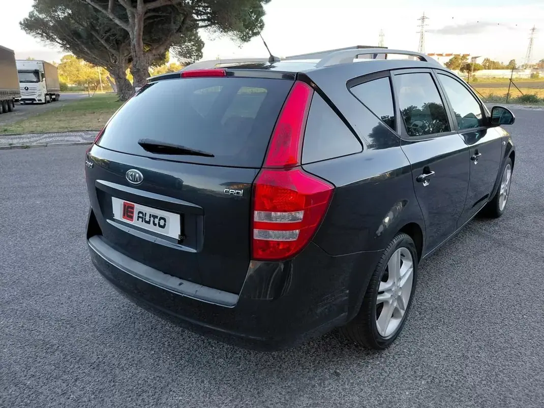 Kia Ceed SW 2008 - 4490 EUR, 182285 km - AUTO.MOTO.pt - 182285km - foto 9 de 25