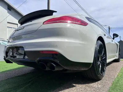 Porsche Panamera 2015 - 35000 EUR, 159000 km - AUTO.MOTO.pt - 159000km - foto 15 de 67