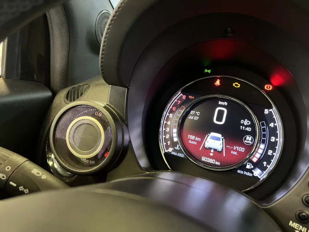 Abarth 500 2016 - 15990 EUR, 90000 km - 90000km - foto 27 de 48