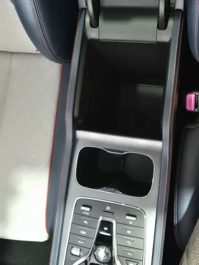 BYD Atto 3 2022 - 27500 EUR, 67500 km - AUTO.MOTO.pt - 67500km - foto 35 de 39