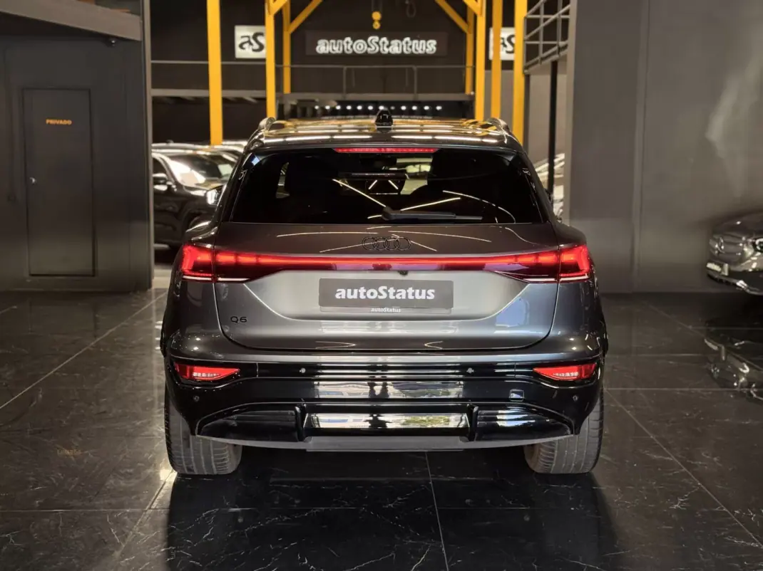 Audi Q6 e-tron 2025 - 59990 EUR, 16300 km - 16300km - foto 6 de 25