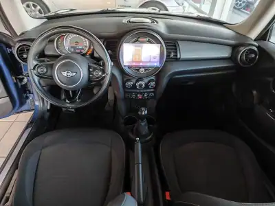 MINI Cooper 2014 - 11100 EUR, 166000 km - AUTO.MOTO.pt - 166000km - foto 19 de 37