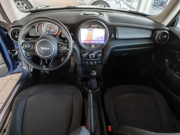 MINI Cooper 2014 - 11100 EUR, 166000 km - AUTO.MOTO.pt - 166000km - foto 19 de 37
