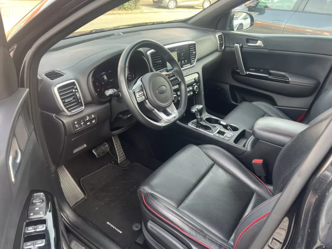 Kia Sportage 2019 - 22500 EUR, 70500 km - AUTO.MOTO.pt - 70500km - foto 7 de 18