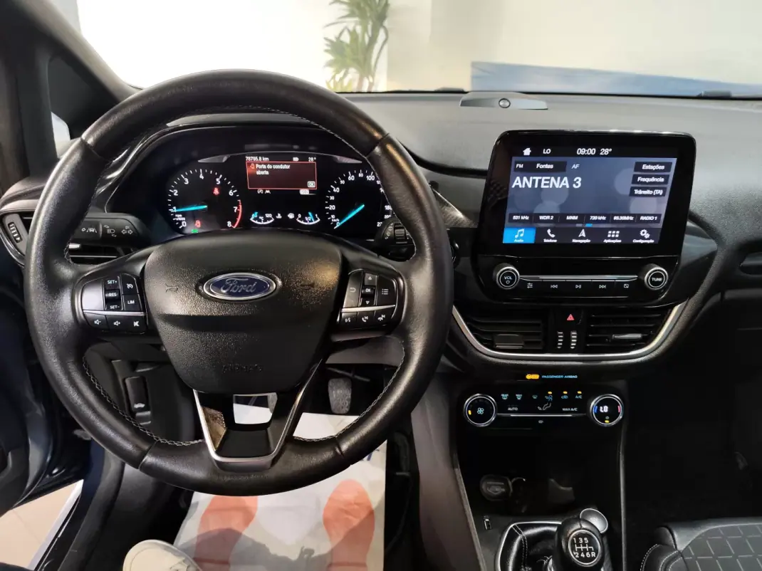 Ford Fiesta 2019 - 12800 EUR, 78000 km - 78000km - foto 12 de 22
