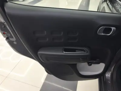 Citroën C3 2018 - 9950 EUR, 133750 km - AUTO.MOTO.pt - 133750km - foto 39 de 43