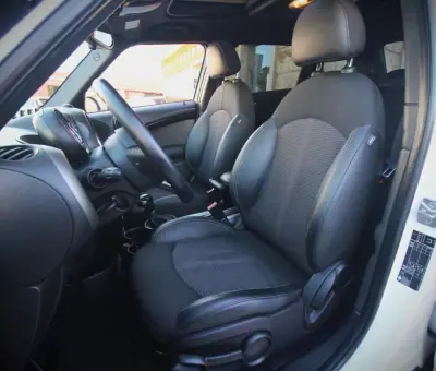 MINI Countryman 2011 - 12450 EUR, 201000 km - AUTO.MOTO.pt - 201000km - foto 10 de 21