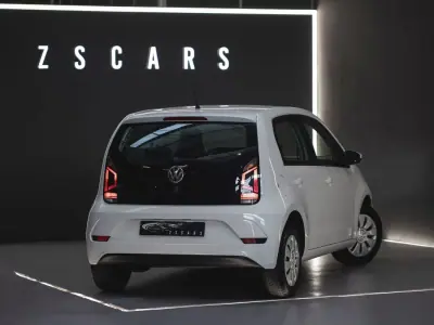 Volkswagen Up! 2017 - 7490 EUR, 106000 km - foto 5 de 16