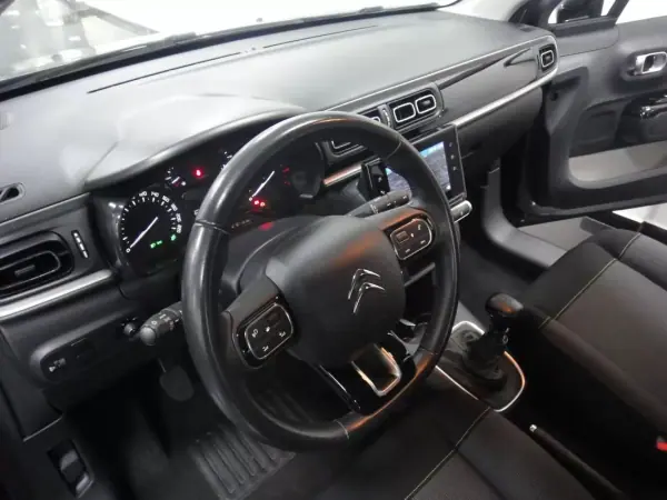 Citroën C3 2021 - 10500 EUR, 80000 km - AUTO.MOTO.pt - 80000km - foto 11 de 27