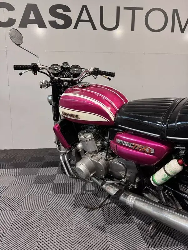 Suzuki GSX-S 1000GT+ 1972 - 12900 EUR, 30000 km - AUTO.MOTO.pt - 30000km - foto 21 de 26