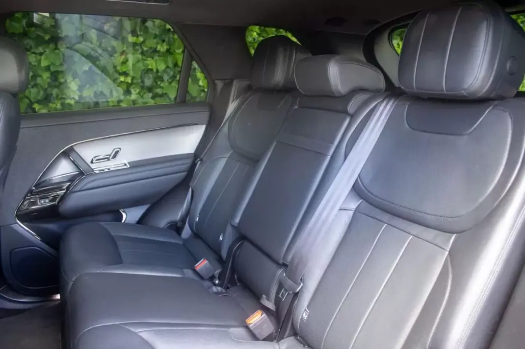Land Rover Range Rover Sport 2023 - 87500 EUR, 131000 km - AUTO.MOTO.pt - 131000km - foto 13 de 22