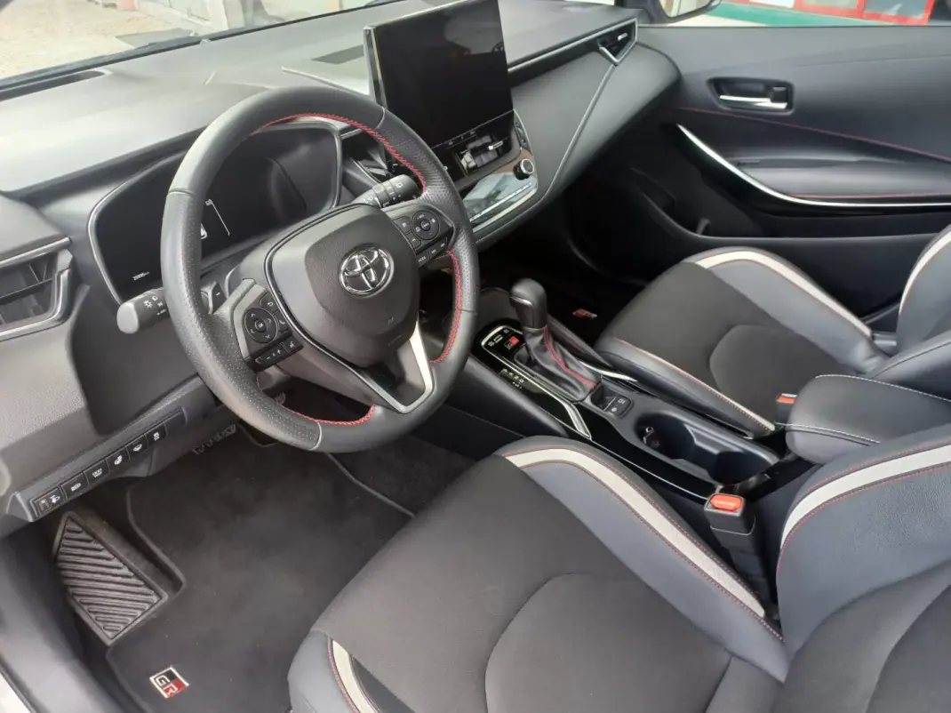 Toyota Corolla 2024 - 38890 EUR, 25995 km - AUTO.MOTO.pt - 25995km - foto 11 de 34