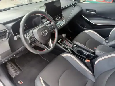 Toyota Corolla 2024 - 38890 EUR, 25995 km - AUTO.MOTO.pt - 25995km - foto 11 de 34